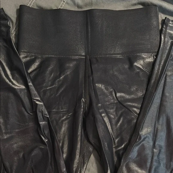 Black Faux Leather Leggings - Picture 3 of 4